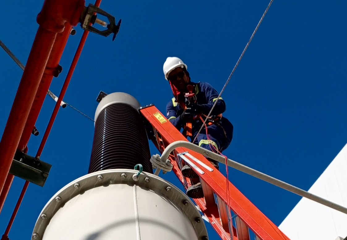 Pruebas de diagnóstico a bushings y pasatapas en subestación